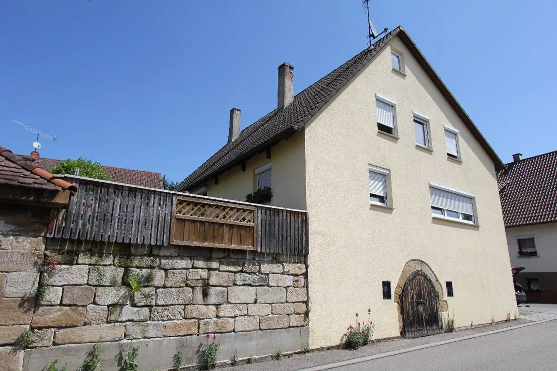 Langenbeutingen - Wohnhaus in ruhiger Lage